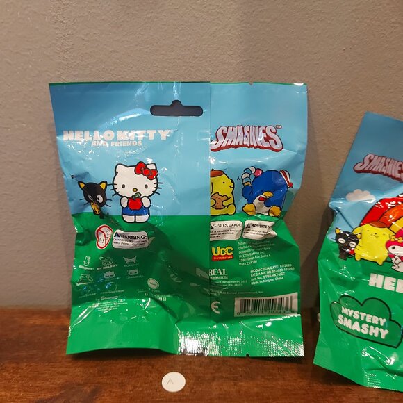 Hello Kitty And Friends Mystery Smashies Blind Bag - Picture 2 of 2